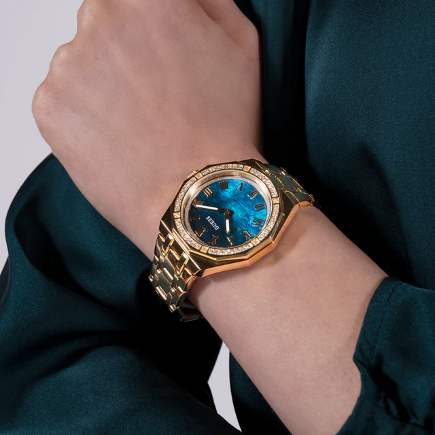 Montre Guess  pour femme, GW0770L2